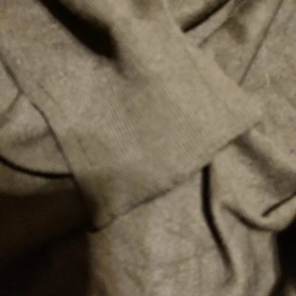 🔸🌿🔸NWOT Stellar Adrienne Vittadini Dark Olive & Gold Batwing Top Blouse - L - Picture 12 of 16